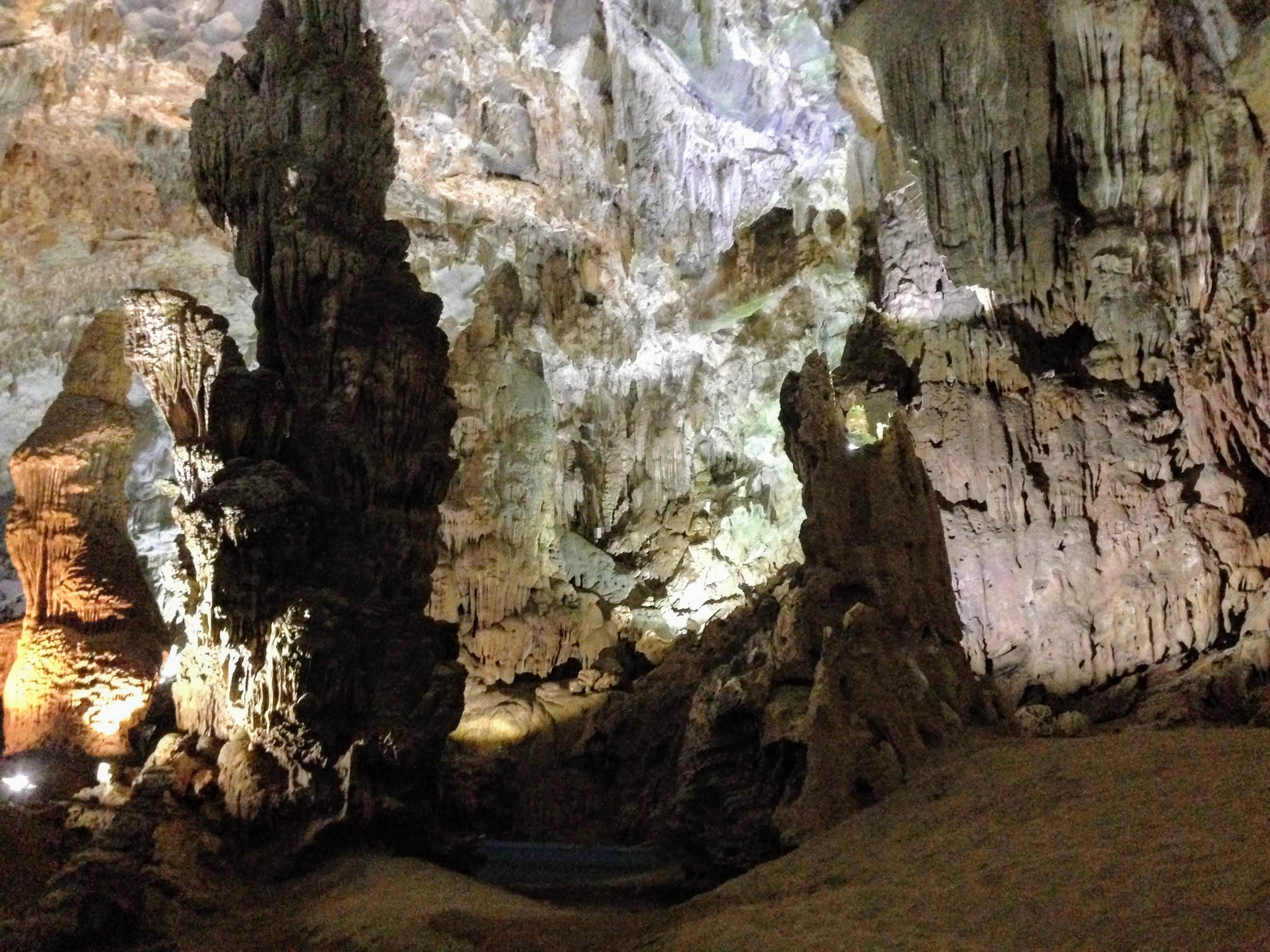 Phong Na Cave Vietnam