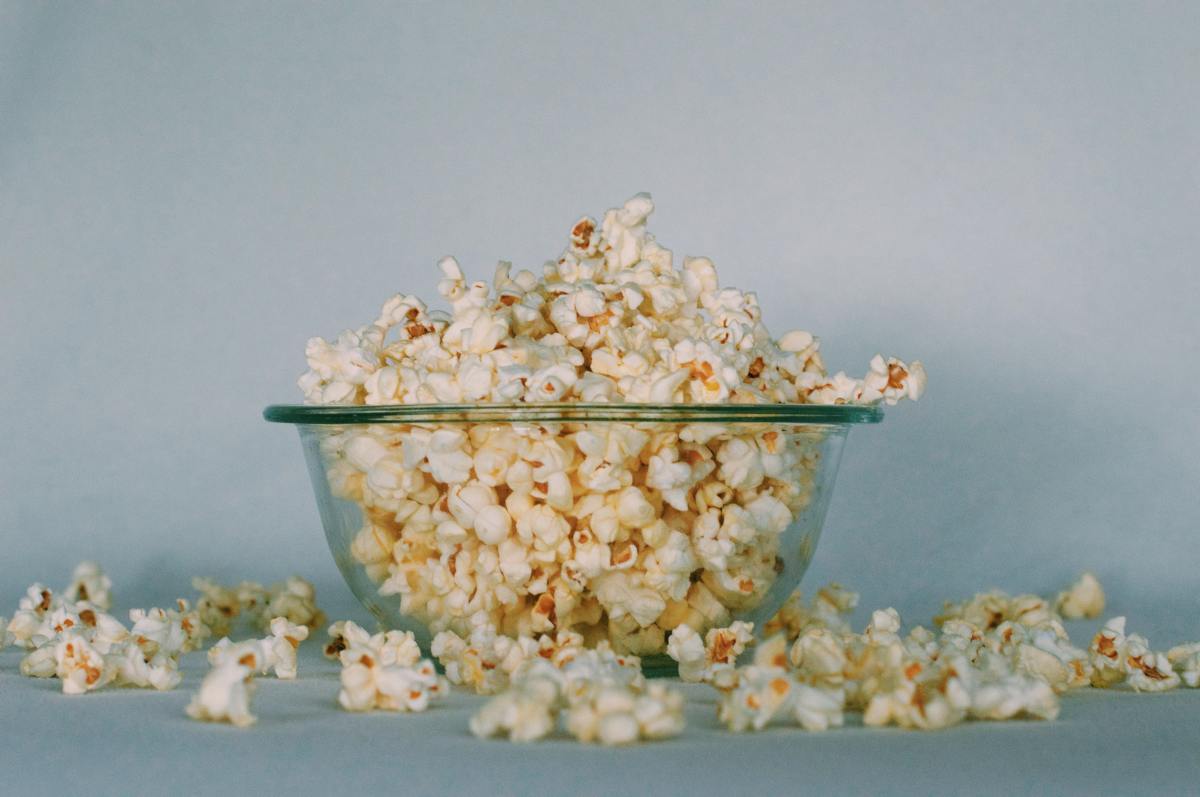 popcorn in a glass bowl